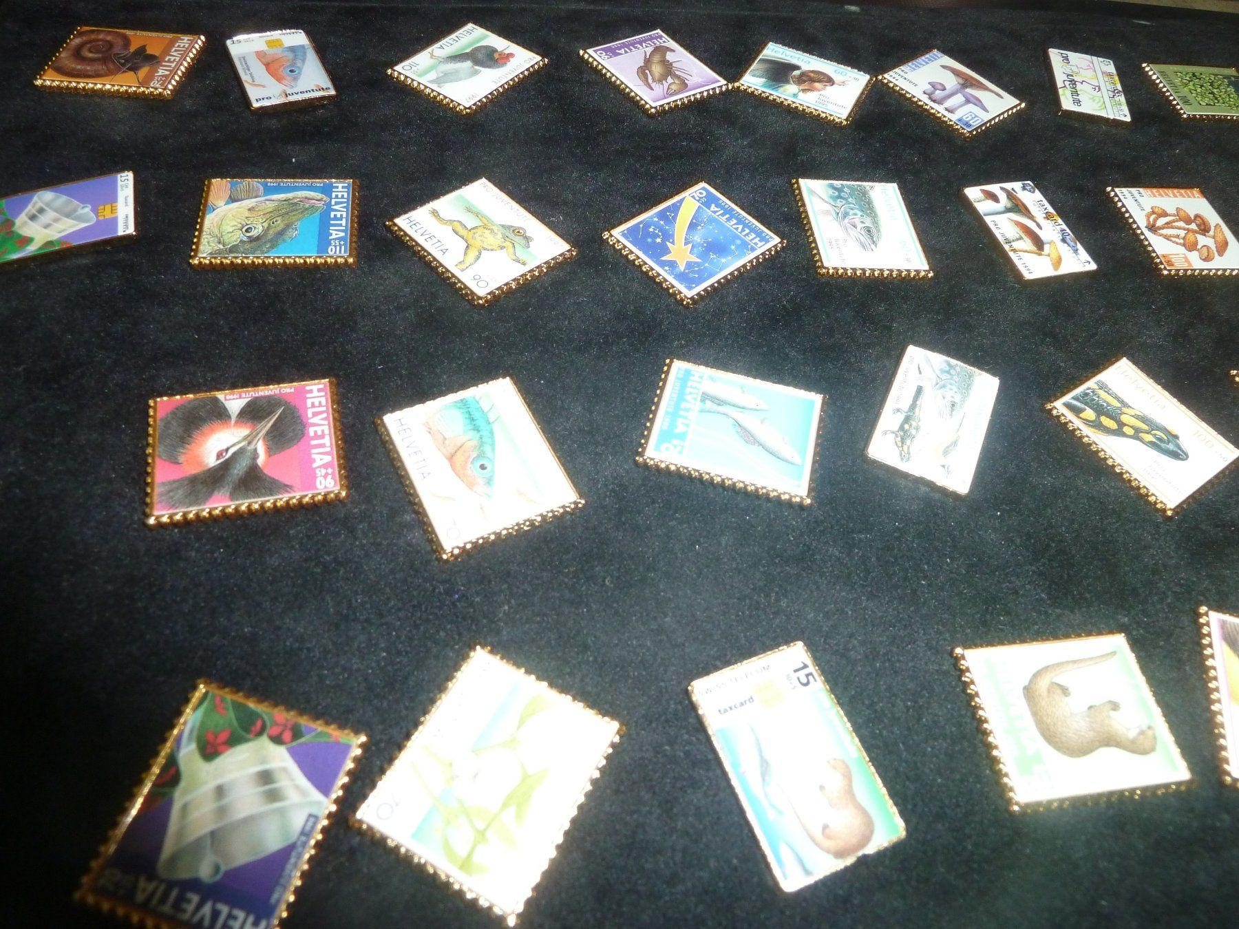 Plaketten & Abzeichen: Briefmarken-Pins ...cooles Lot – Gebraucht aus Rieden SG von jamilau 1