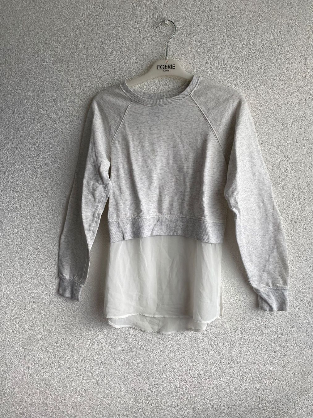Pulls & Sweat-shirts: Pull élégant gris – D'occasion à Montreux par Iza_81199