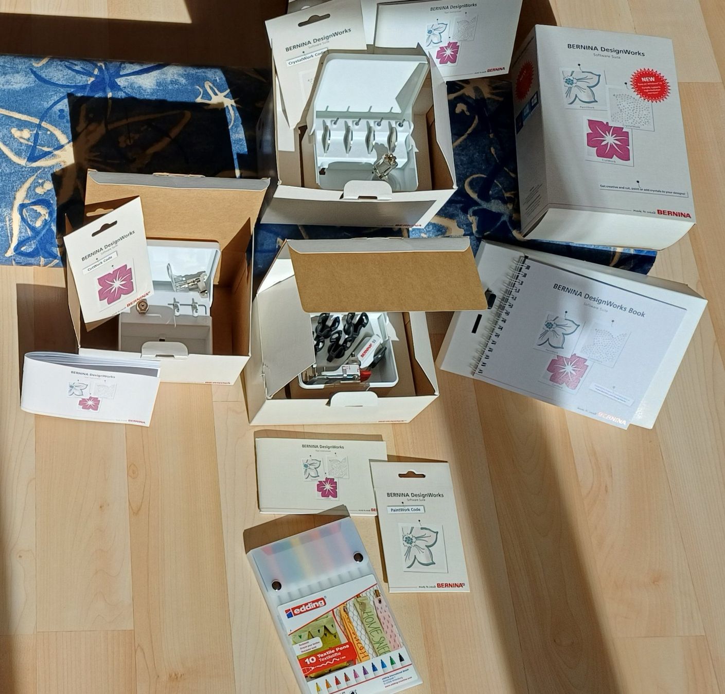 Bernina Nähmaschinen: Bernina CutWork, CrystalWork, Paintwork Tool plus DesignWork – Neu und originalverpackt aus Rafz von hofgut 1