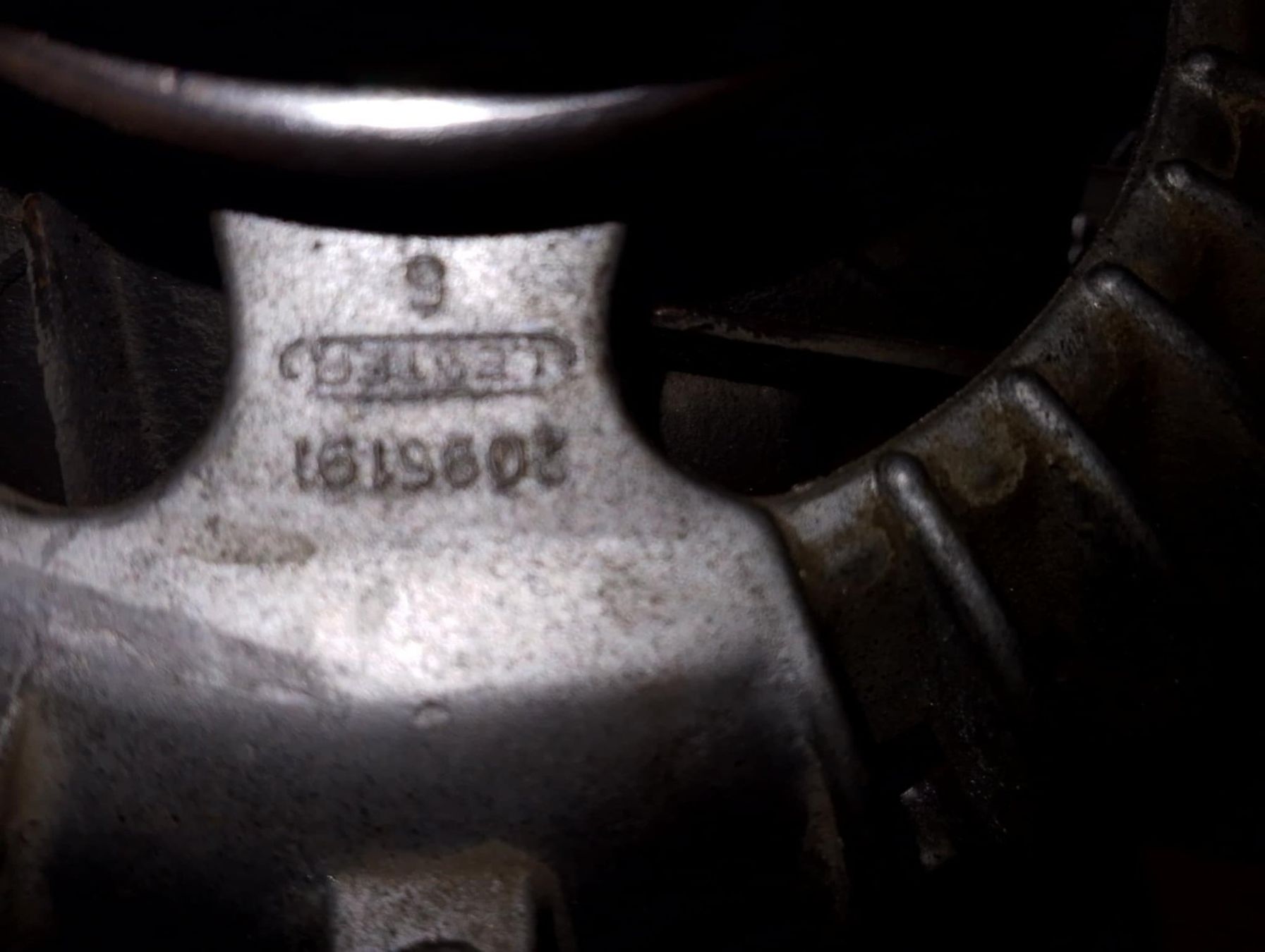 Tutti pezzi di ricambio auto: Chrysler Alternator plus Regler Mopar – Usato da Niedergösgen venduto da usc_tt5r 2