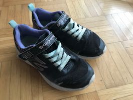 Turnschuhe von Skechers Grösse 31