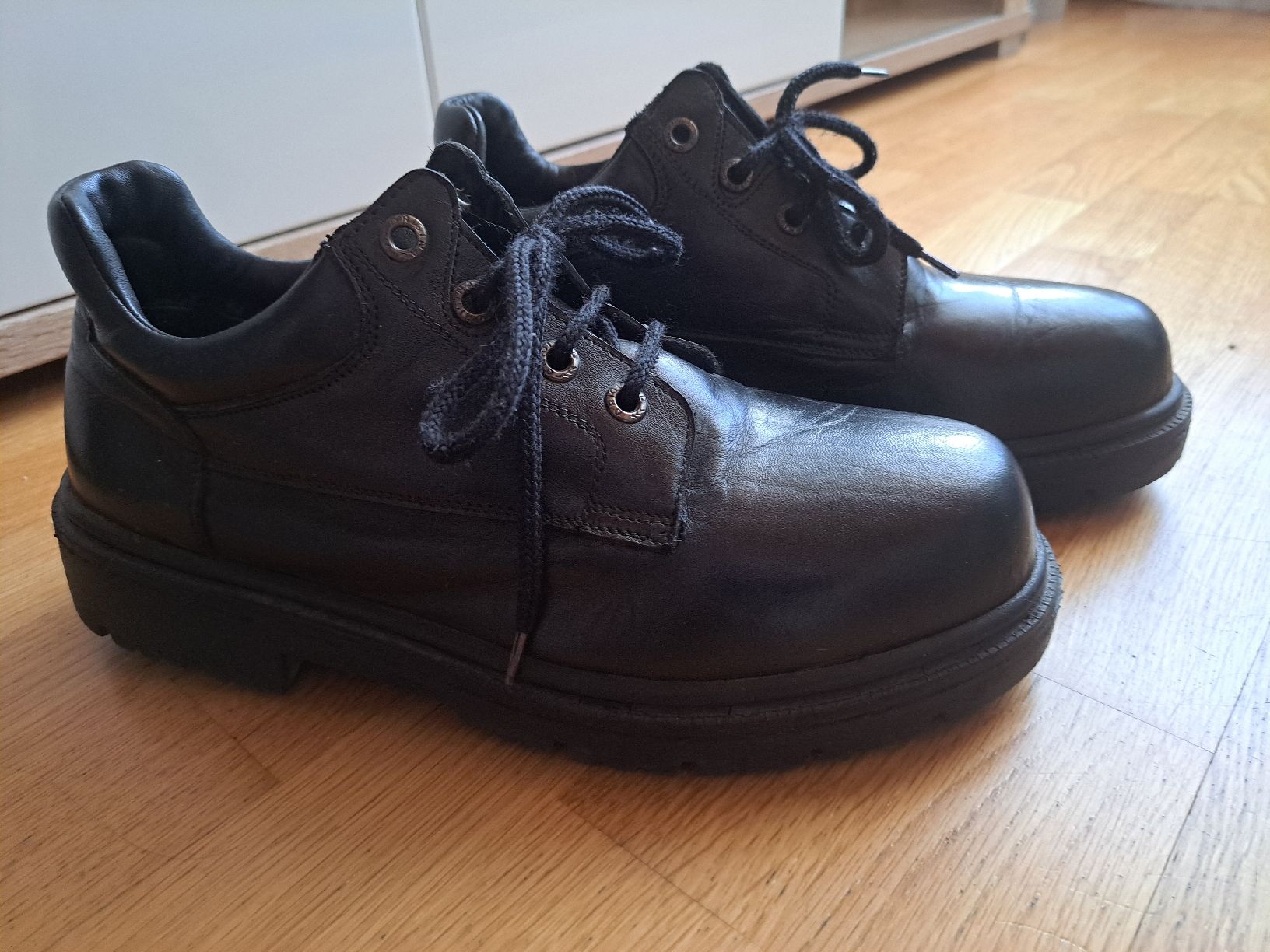 Herrenschuhe: Schuhe Gr43 – Gebraucht aus Morens FR von Kiscica 5