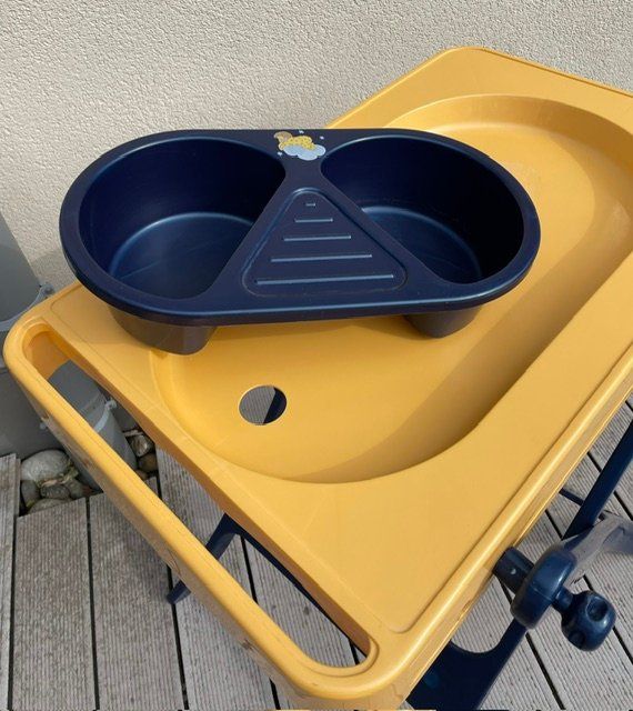 Vasche da bagno: Baignoire bébé en plastique – Usato da Saignelégier venduto da COX07 5