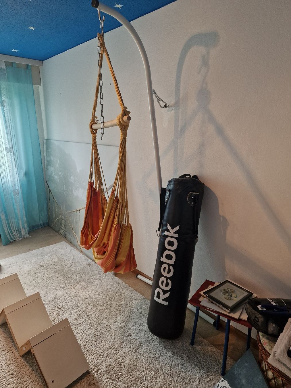 Autres décorations & accessoires: Reebok Sandsack mit Ständer gebraucht – D'occasion à Mönchaltorf par Chatricia 3