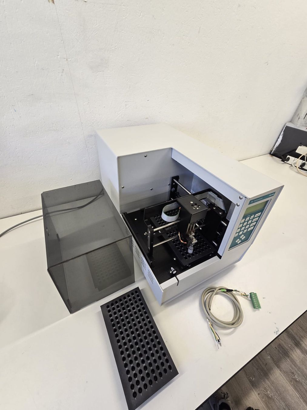 Metrohm Tutte le macchine: Metrohm 750 autosampler – Usato da Niederdorf venduto da LeptonAG_Labor