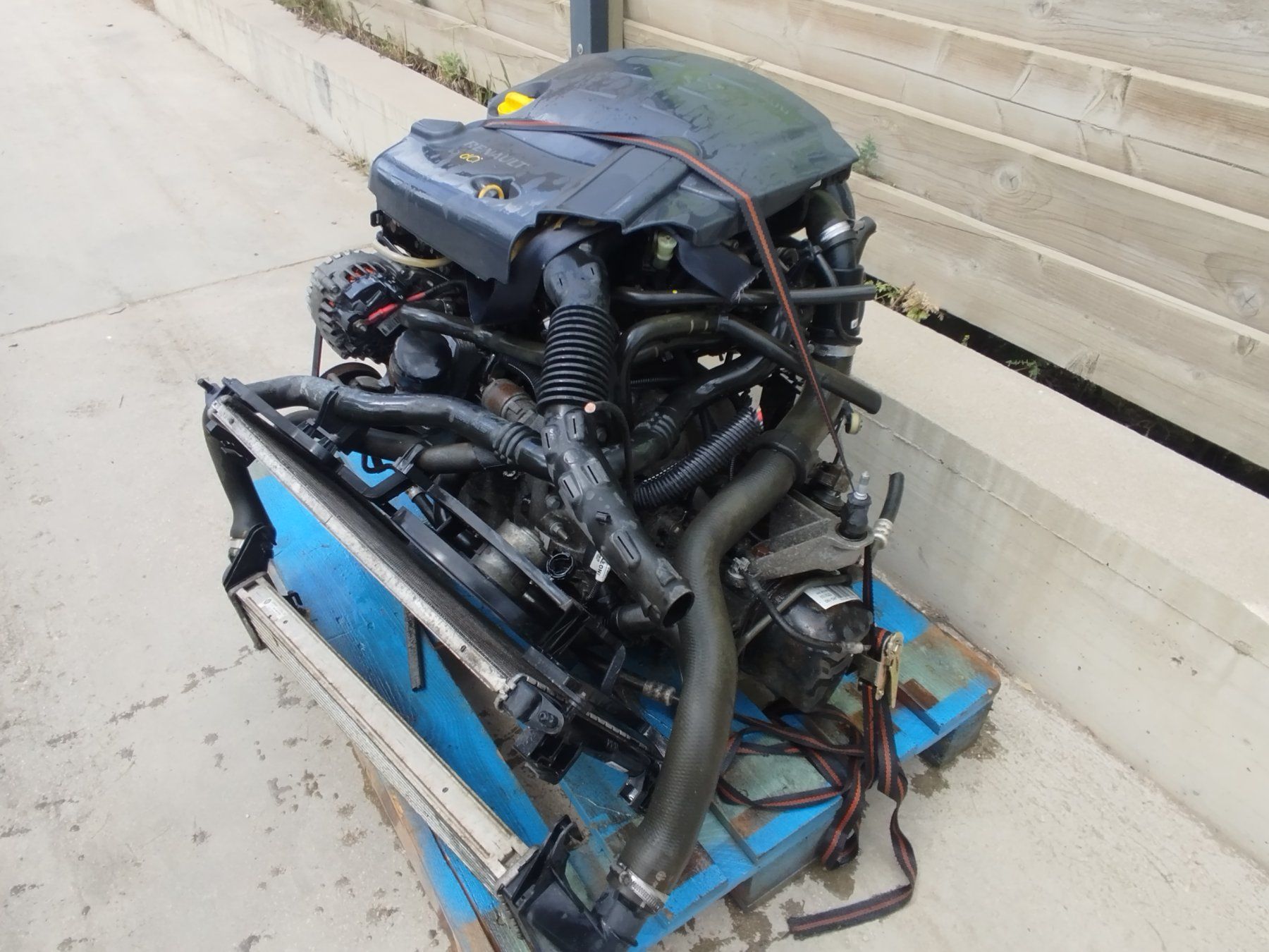 Renault Motori: Moteur Renault 1.5 Dci 50Kw – Usato da Savagnier venduto da Botteron_Recycling 3