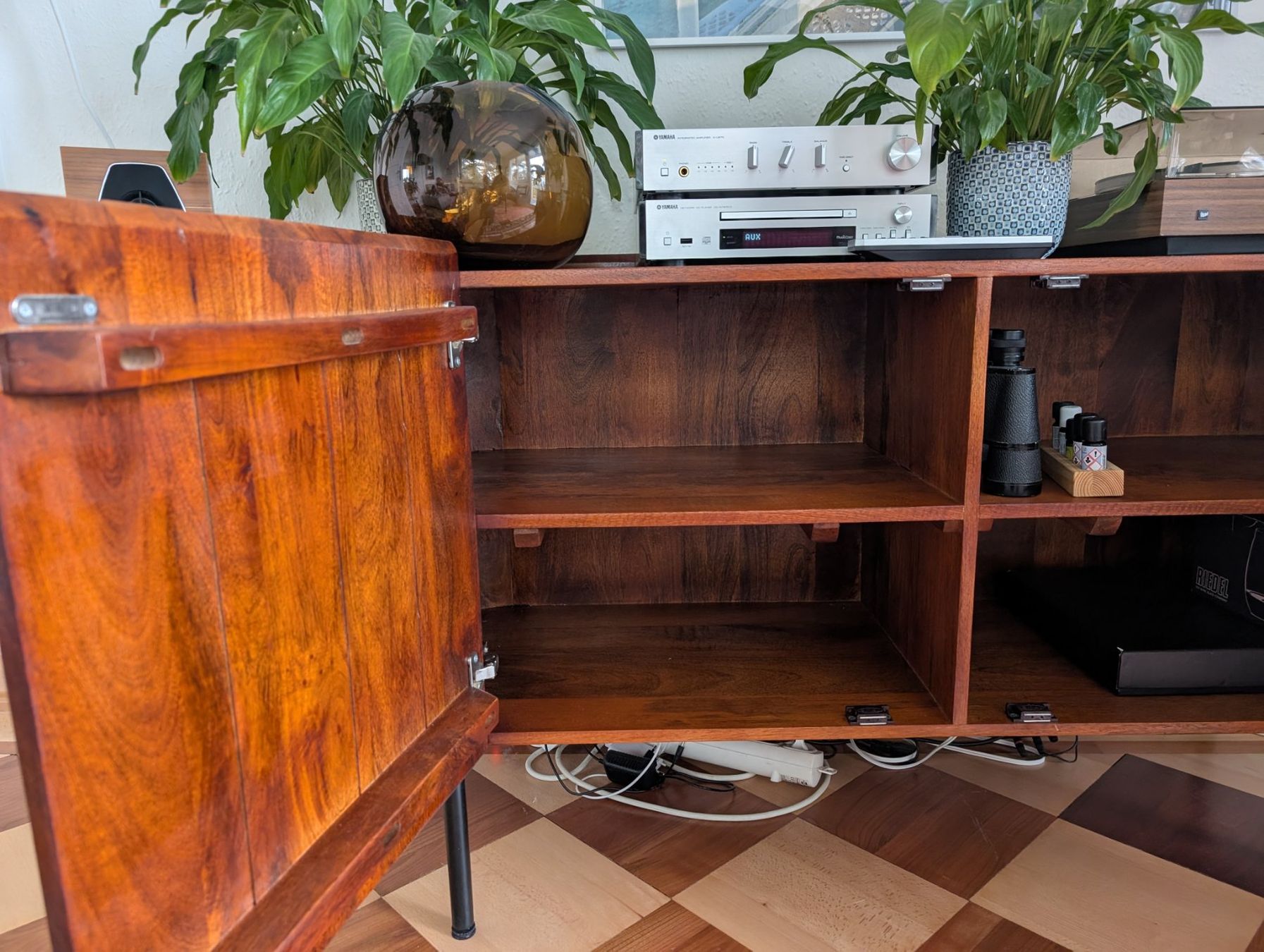 Cassettiere: Mid Century Kommode/ Sideboard – Usato da Rüschlikon venduto da jjj_622v 4