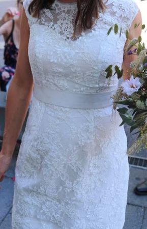 Brautkleid nur einmal getragen