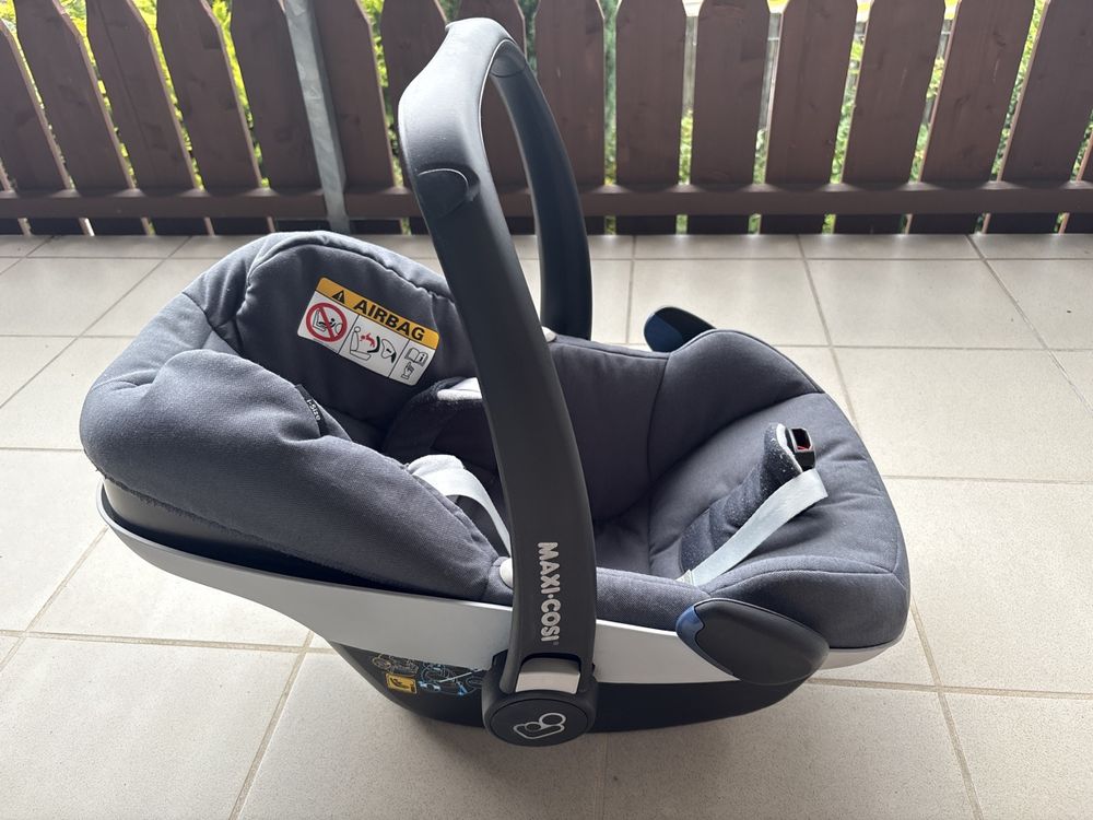 Maxi-Cosi Sièges auto: Maxi Cosi Babyschale Pebble Pro i-Size - Gebraucht – D'occasion à Nürensdorf par flyhornet79 1