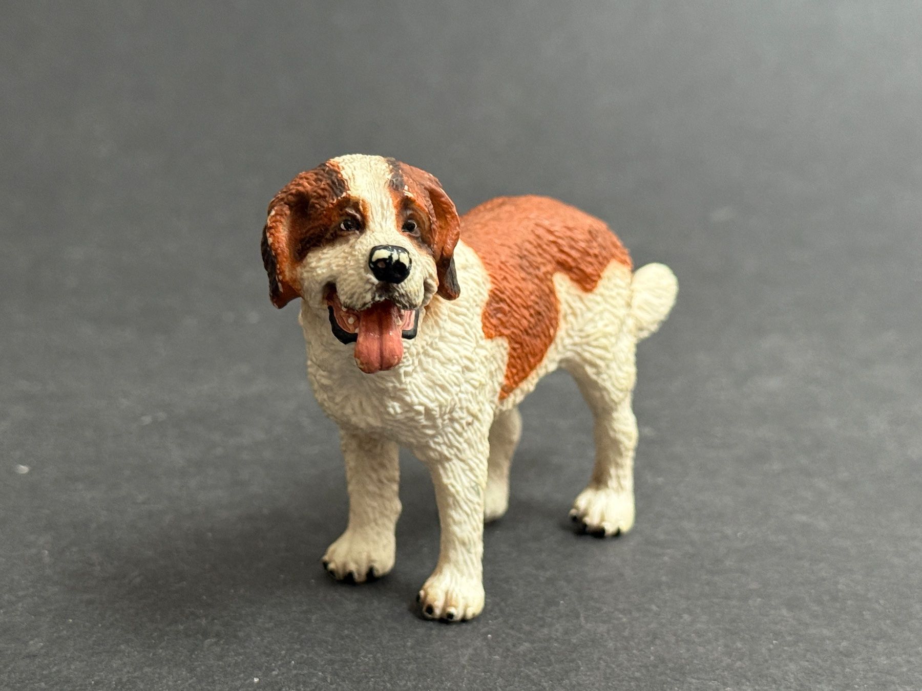 Schleich Statuette: Schleich Bernhardiner Rüde Hund – Usato da Ennetbaden venduto da mapa05 4