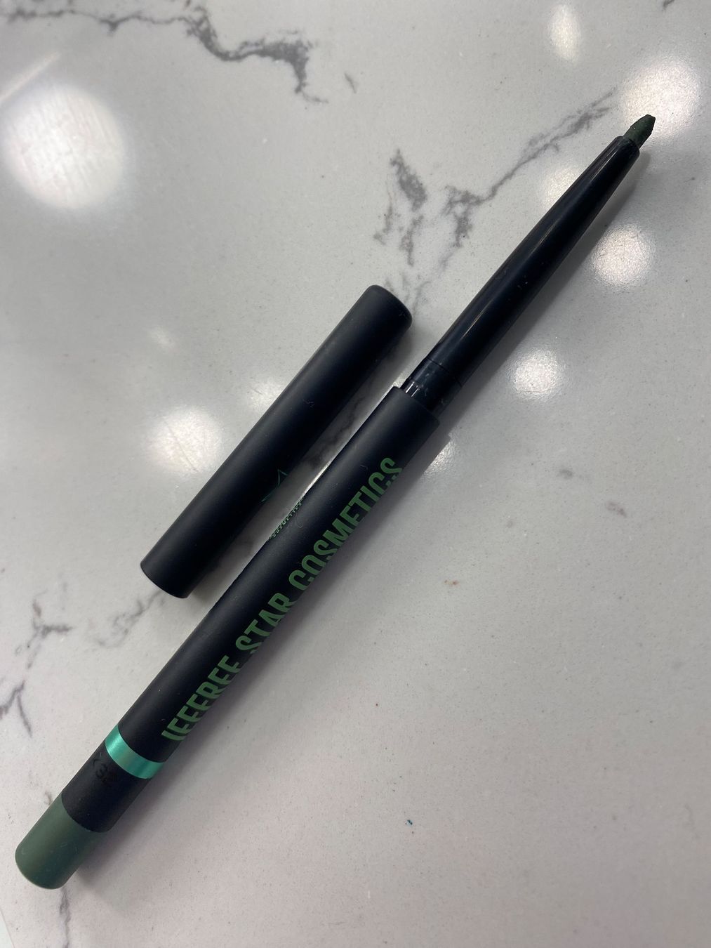 Make-up: Crayon yeux - Jeffree Star – Usato da Chavannes-près-Renens venduto da elobrgs 1