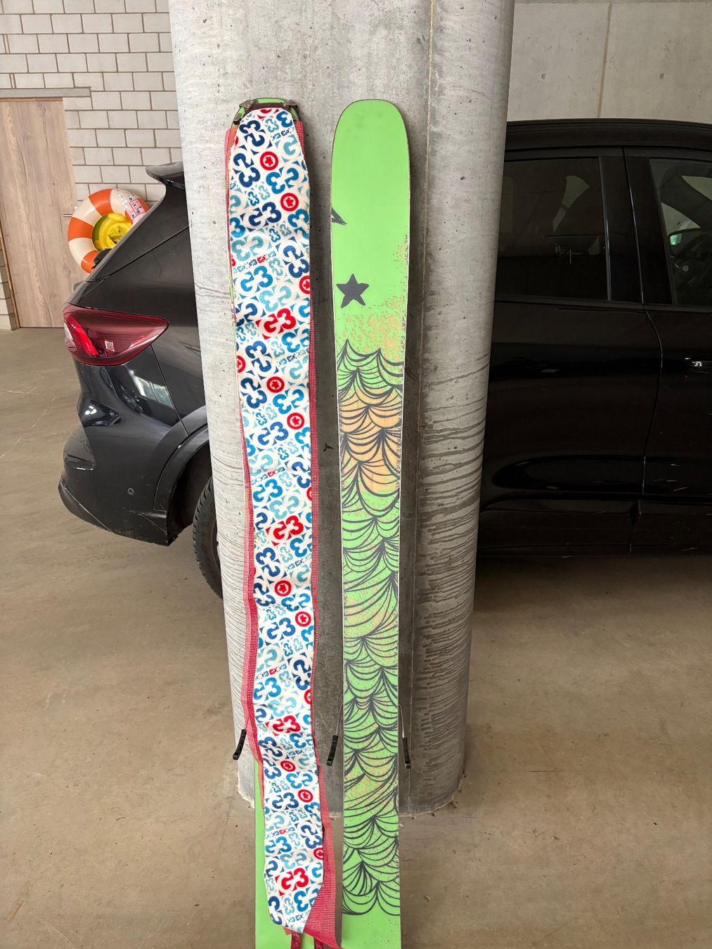 Atomic Sci: Atomic Ski 166 cm inkl. Felle & Bindung – Usato da Sörenberg venduto da ManuelMueller17 1