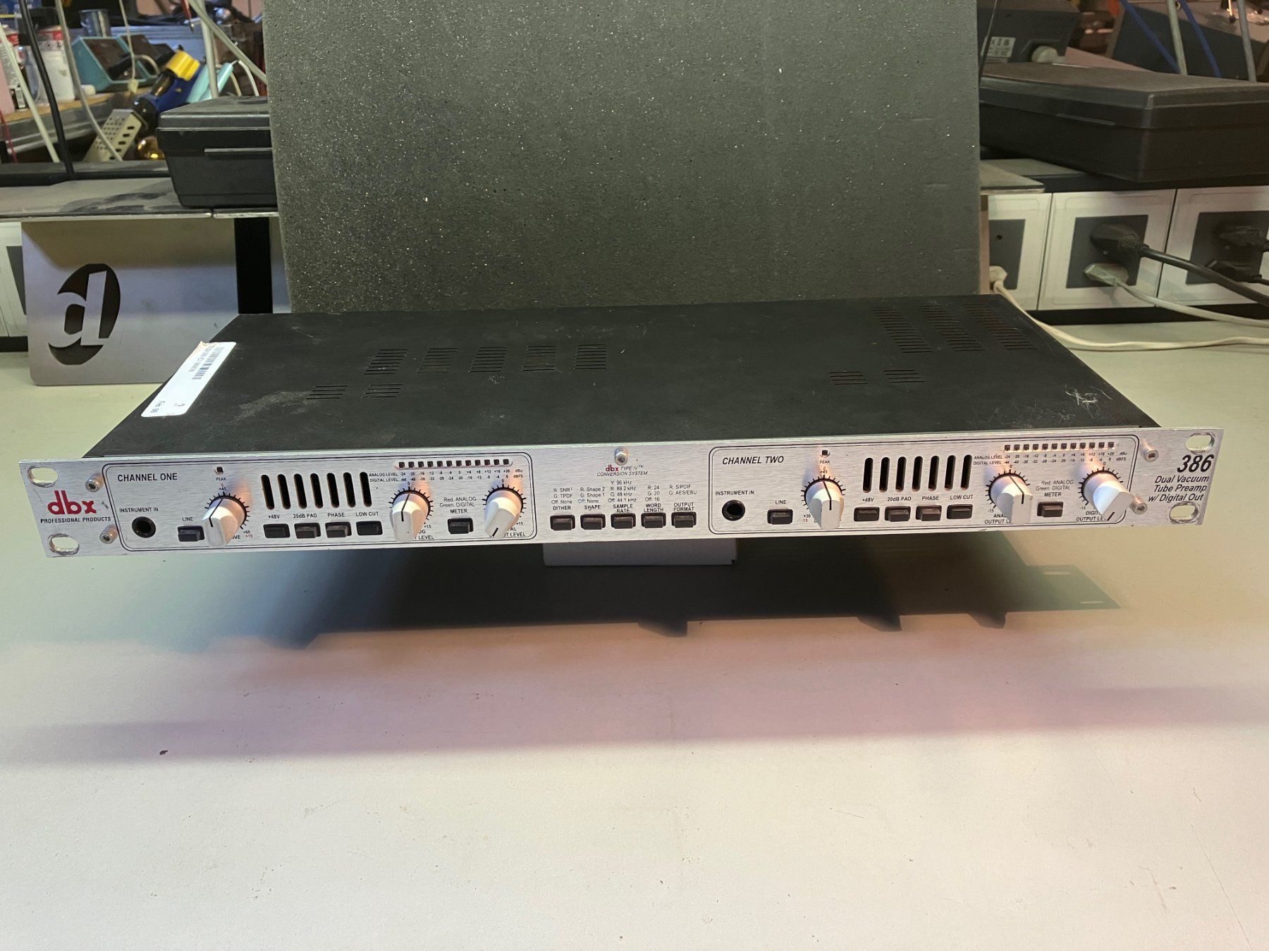 Dbx Studioequipment: DBX 386 – Gebraucht aus Bussigny von