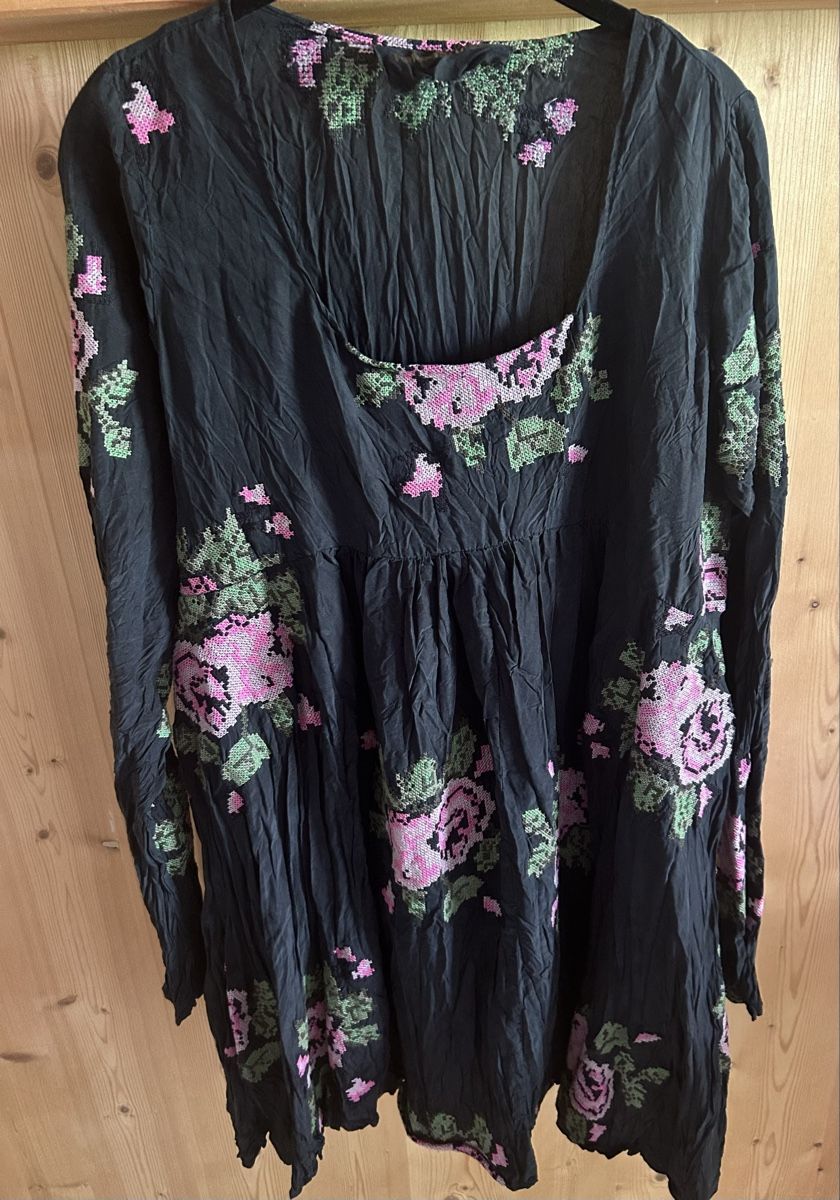 Tuniche: Wunderschöne Tunika / Kleid von Privatsachen  – Nuovo e nell'imballaggio originale da Büetigen venduto da Cwuehlmaus