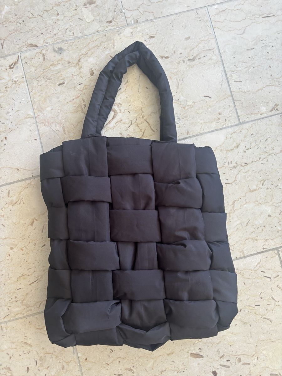 Mango Borse da donna: Schwarze Mango Tasche, neuwertig – Nuovo e nell'imballaggio originale da Zürich venduto da marykari37