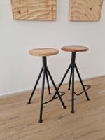 Für Anna: 2 Barhocker Holz Metall