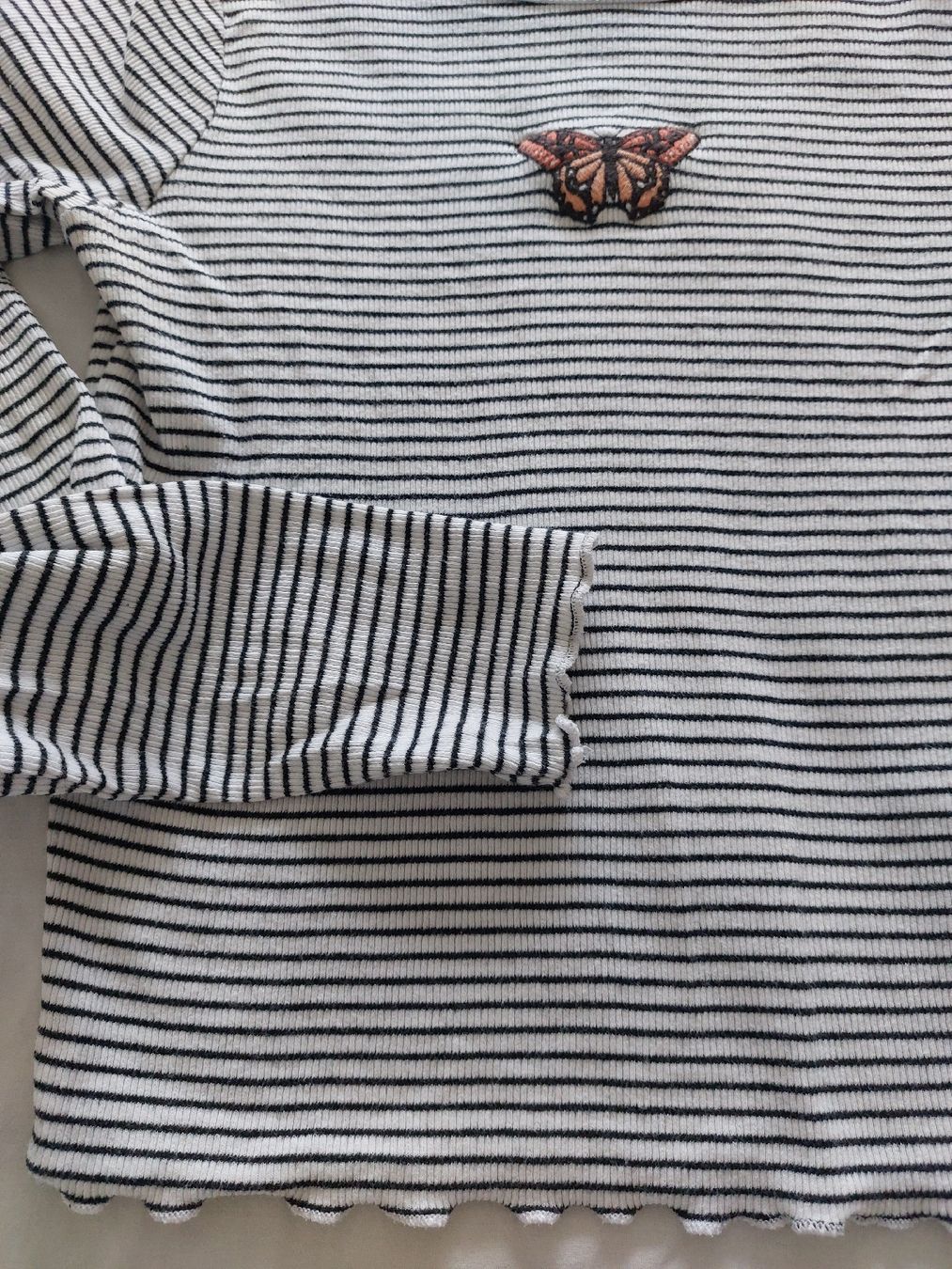 Hollister T-shirt: T-Shirt Hollister  Gr.S – Usato da Thun venduto da Alexanna 5