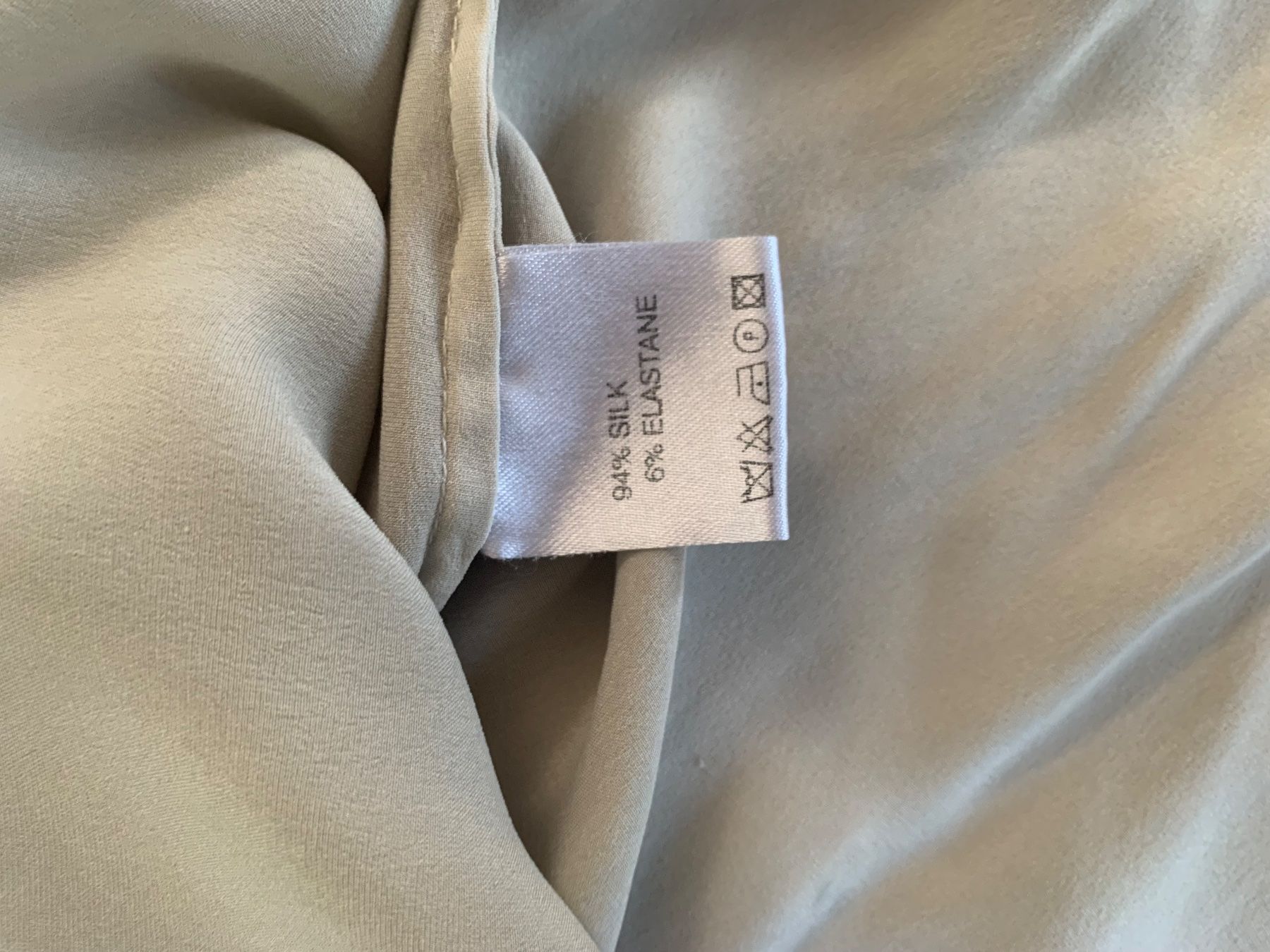 Robes: Kleid von Braez gr S    Seide – D'occasion à Nuglar par Korsika2 3