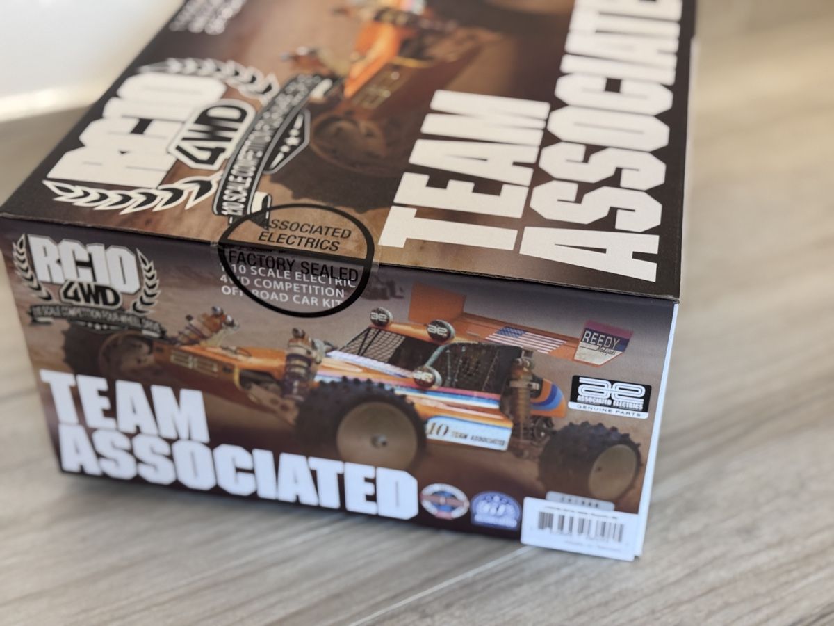 Modellismo RC: Team Associated RC10 4WD Edition – Nuovo e nell'imballaggio originale da Spreitenbach venduto da alishaesseiva 3