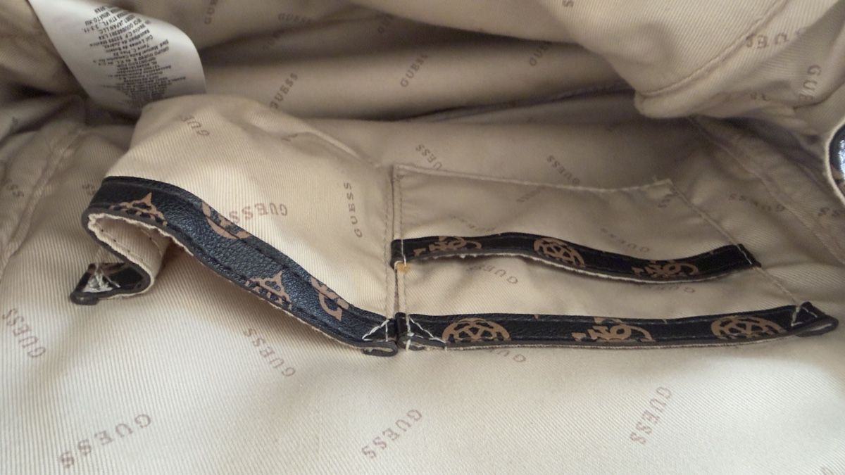 Guess Zaini: Sac à dos Guess – Usato da Fey venduto da trips.68 7