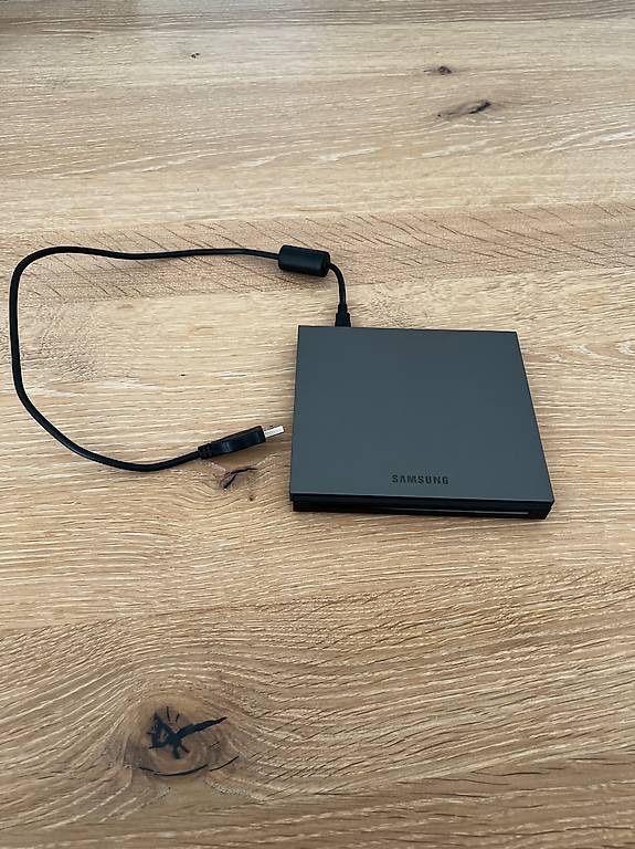 Samsung Lettore multimediale portatile: Externer DVD Player – Usato da Oberwil-Lieli venduto da Jo-Ke