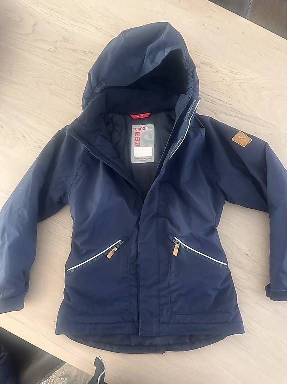 Jacken & Mäntel: Reima Winterparka – Gebraucht aus Nürensdorf von Angelsa