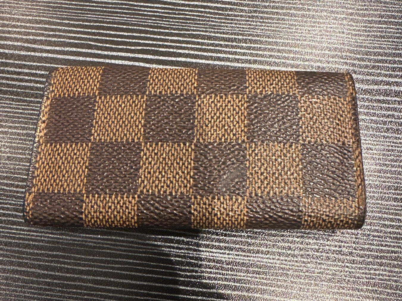 Louis Vuitton Portachiavi: Louis Vuitton Schlüsseletui - Nr. 1046 – Usato da Hittnau venduto da LuxAndMore 1