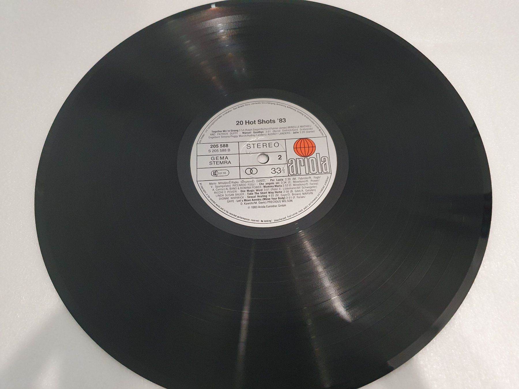 Dischi in vinile: Super 20 - 20 Hot Shots '83 – Usato da Uster venduto da Vinyl-Leidenschaft 6