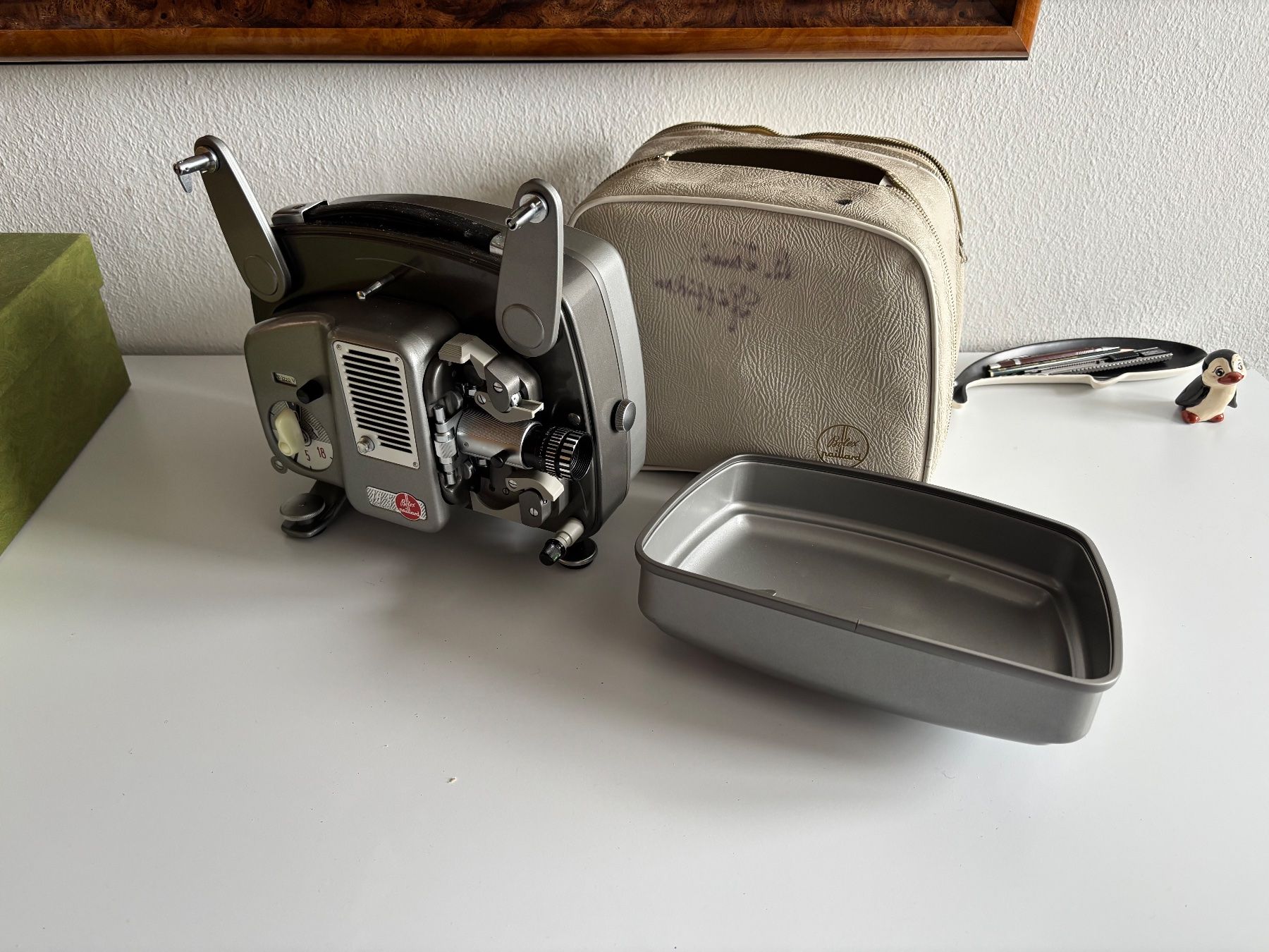 Bolex Proiettori: Bolex 18-5 Normal 8 Projektor, automatisches Einfädeln! – Usato da Bern venduto da raupenimmersatt