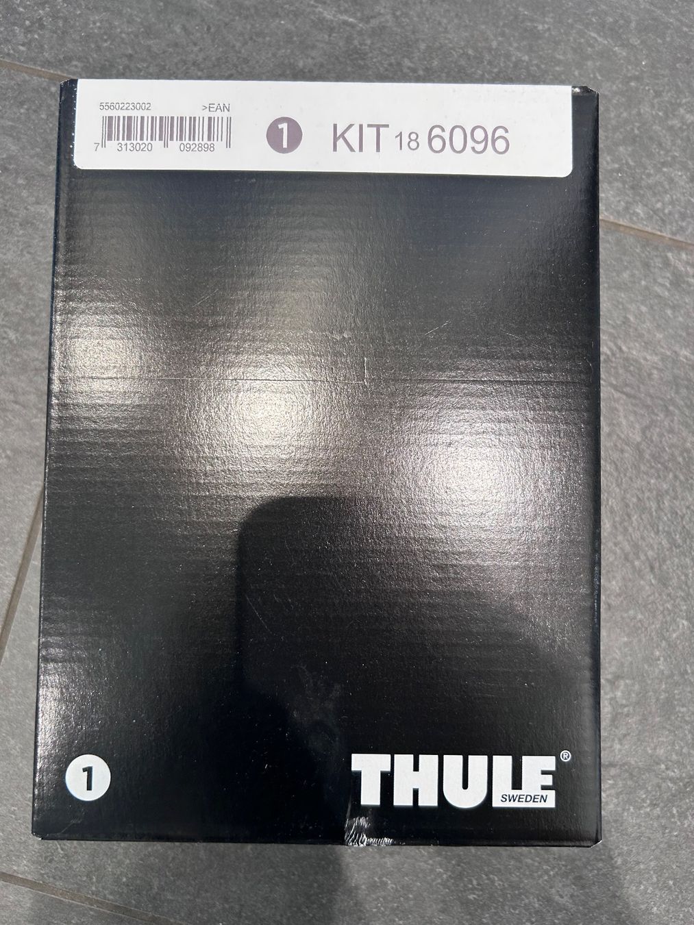 Thule Portapacchi: Thule Edge Flush Rail – Nuovo e nell'imballaggio originale da Immensee venduto da kae_8szv