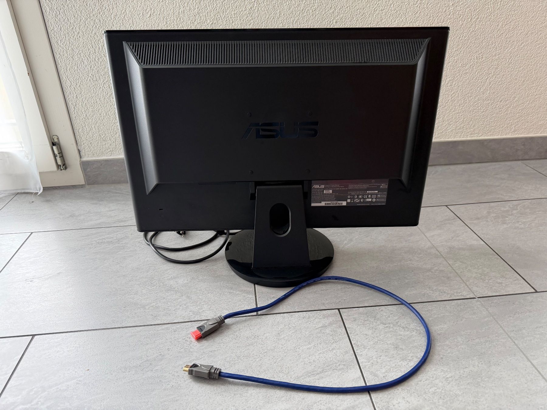 Asus Monitore: Monitor Asus VH242 - 24 Zoll – Gebraucht aus Bülach von Loredana13 2