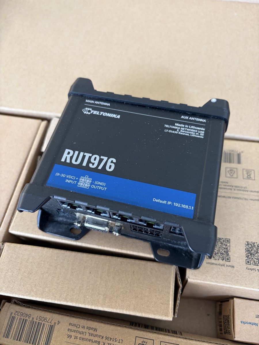 Teltonika Modem & Router: Teltonika Rut976 gebraucht  – Usato da Wettingen venduto da vikivi 2