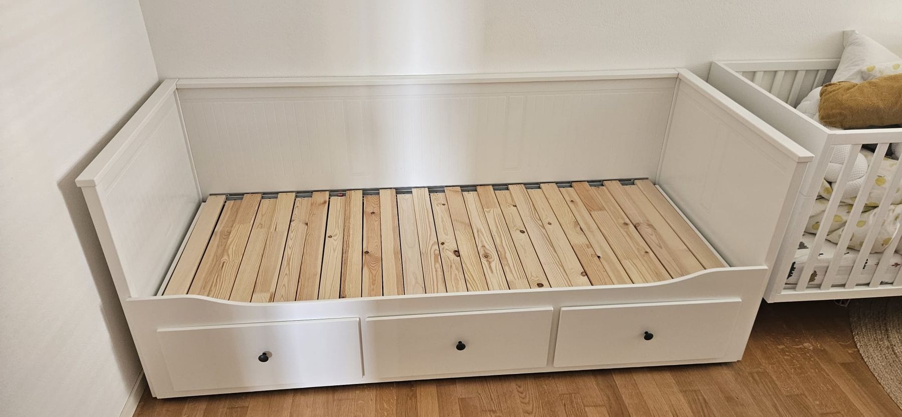Letti: Hemnes IKEA - ausziehbar, top – Usato da Uster venduto da mivoe90 1