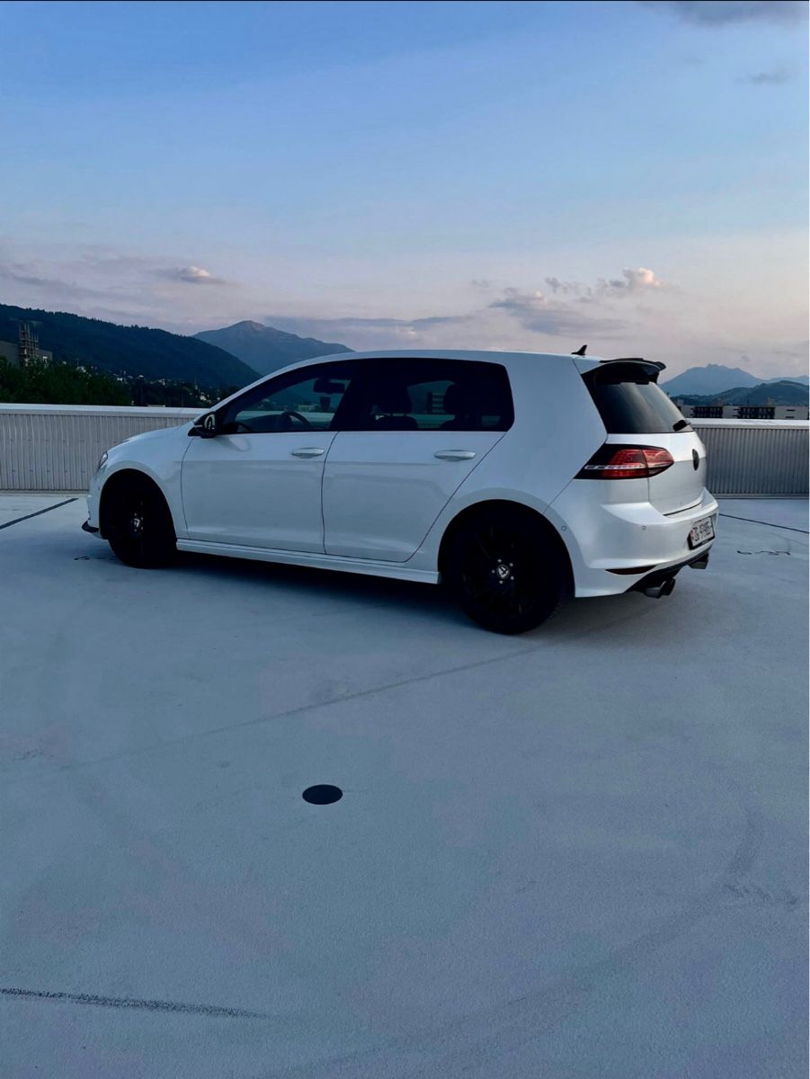 VW Autos: Golf 7 R-Line – D'occasion à Cham par leo_nqr5 1