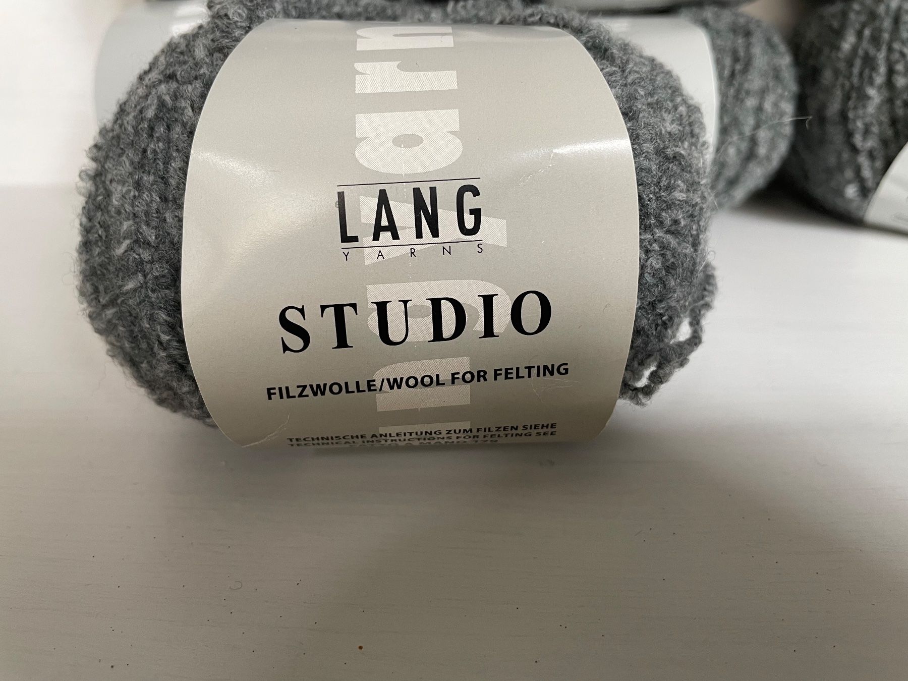 Lang Yarns Wolle: 7 Knäuel Lang Studio – Neu (gemäss Beschreibung) aus Büsserach von bor_s88m