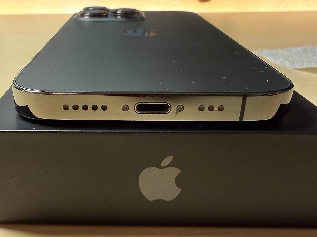 Telefoni cellulari / Smartphones: iPhone 13 Pro 128GB Graphite – Usato da Schaffhausen venduto da sappel 2