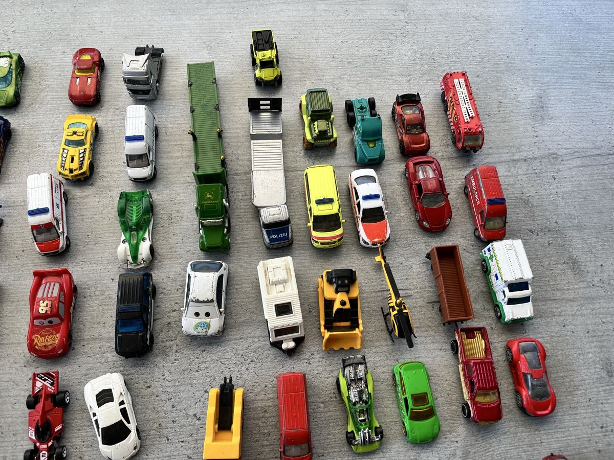 Giocattoli: Spielzeugautos gebraucht  – Usato da Rickenbach LU venduto da Maxianer 4