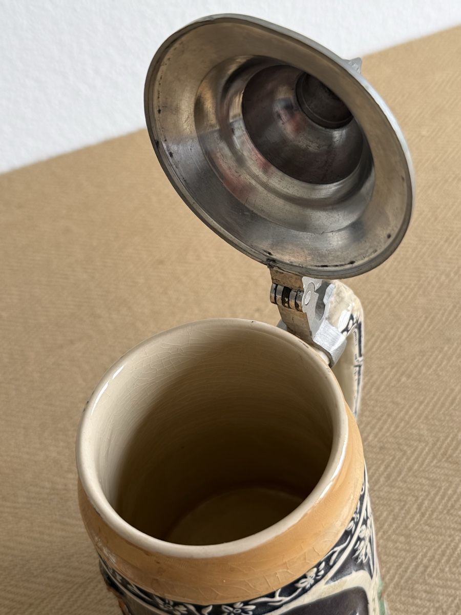 Carillon: Alter Schweizer Bierkrug Humpen mit Spieldose Musikdose – Usato da Konolfingen venduto da petzipetz 4