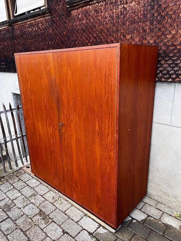 Schränke: Schrank Teakholz massiv – Gebraucht aus Hinterkappelen von teddyjutzi 1