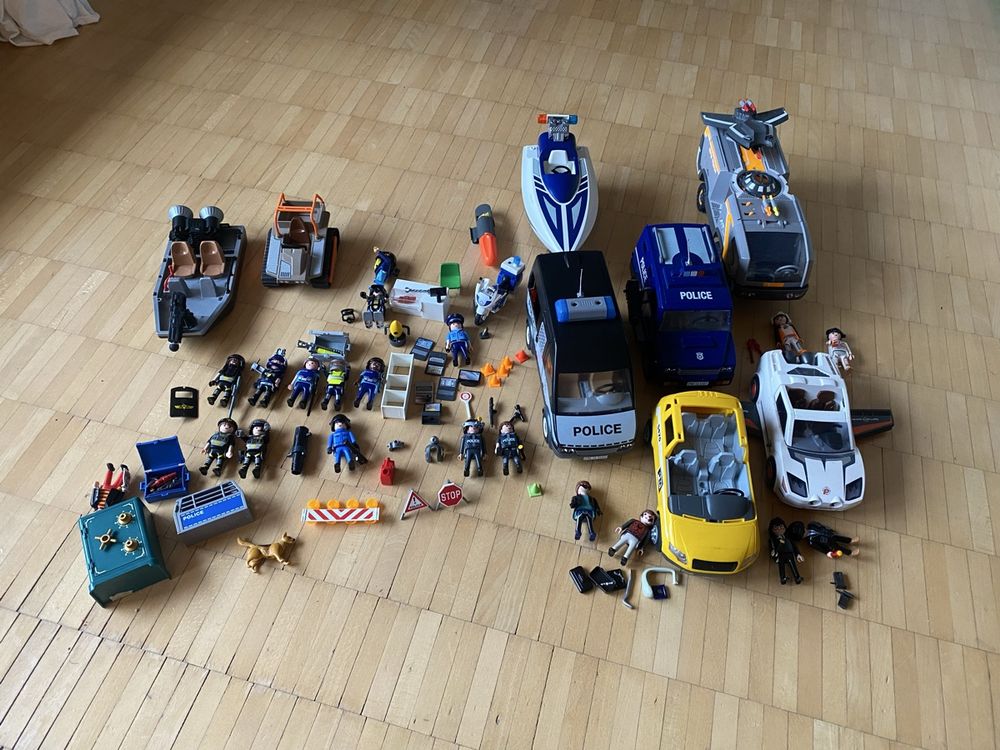 FUNNETOYU Military Toys Set - 41 Teile Army Spielzeug Mit Fahrzeugen & Figuren