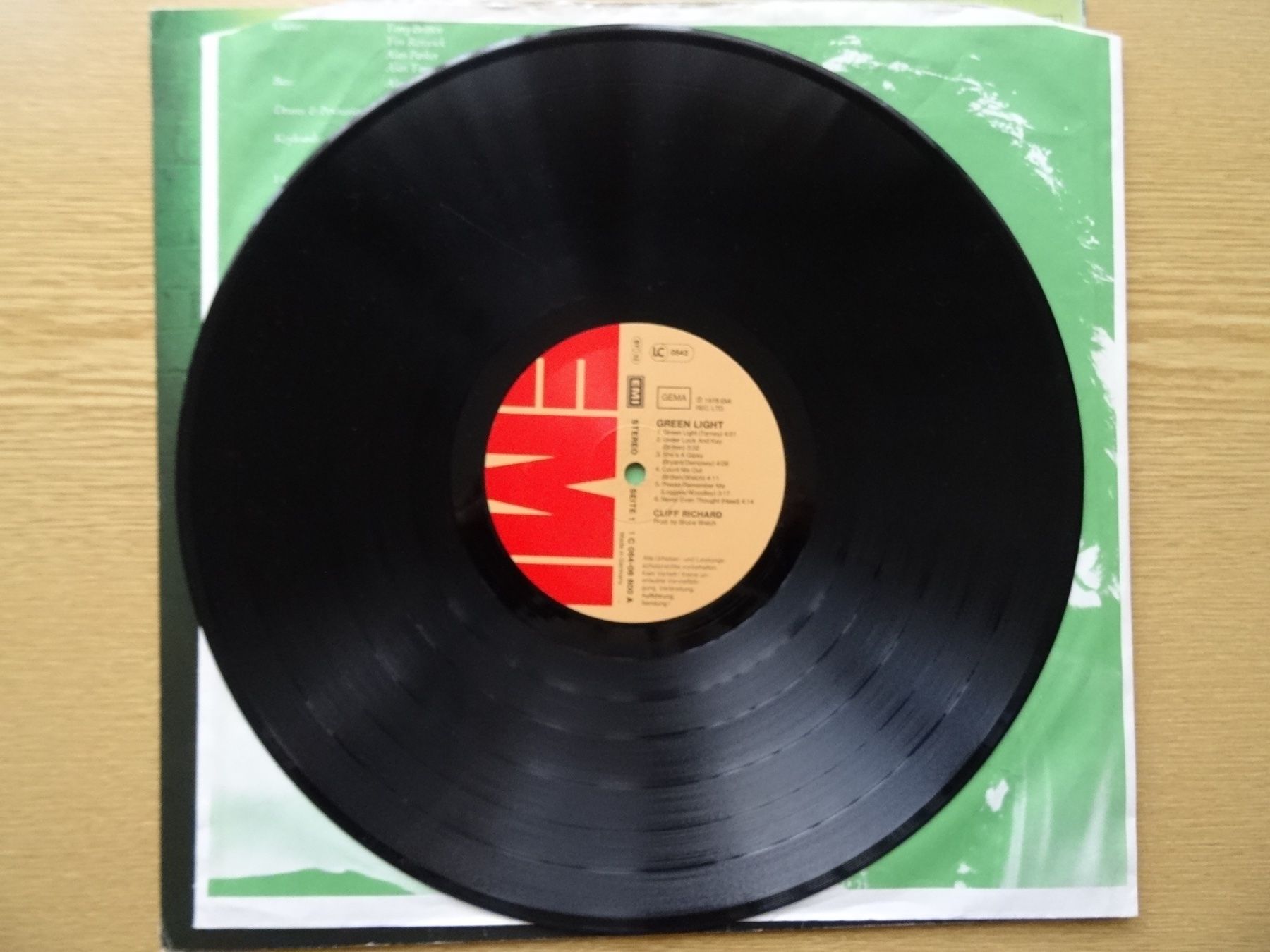 Dischi in vinile: Cliff Richard: Green Light Vinyl LP – Usato da Zürich venduto da burdan 5