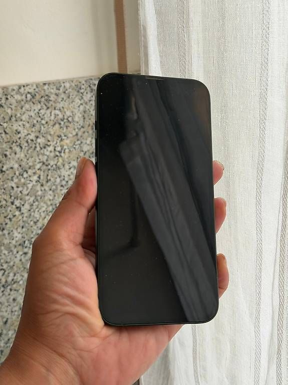 Telefoni cellulari / Smartphones: À saisir iPhone 13 128 Go État excellent  – Usato da Genève venduto da max_7yk2 2