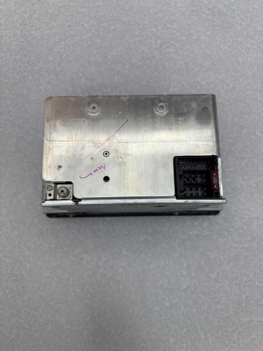 Smart Tutti pezzi di ricambio auto: Smart 451 Original Radio  – Usato da Scherz venduto da spike22.5 1