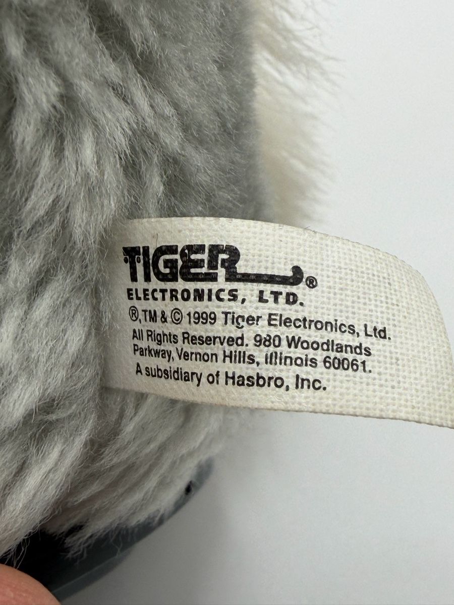 Giocattoli: Furby Tiger Electronics 1999 Plüschtier grau blau – Difettoso da Altenrhein venduto da Riccidp 2