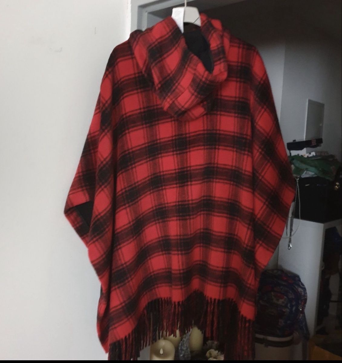 Altro in Moda donna: Cape weich und wunderschön Grösse M – Usato da Bonstetten venduto da Global83 1