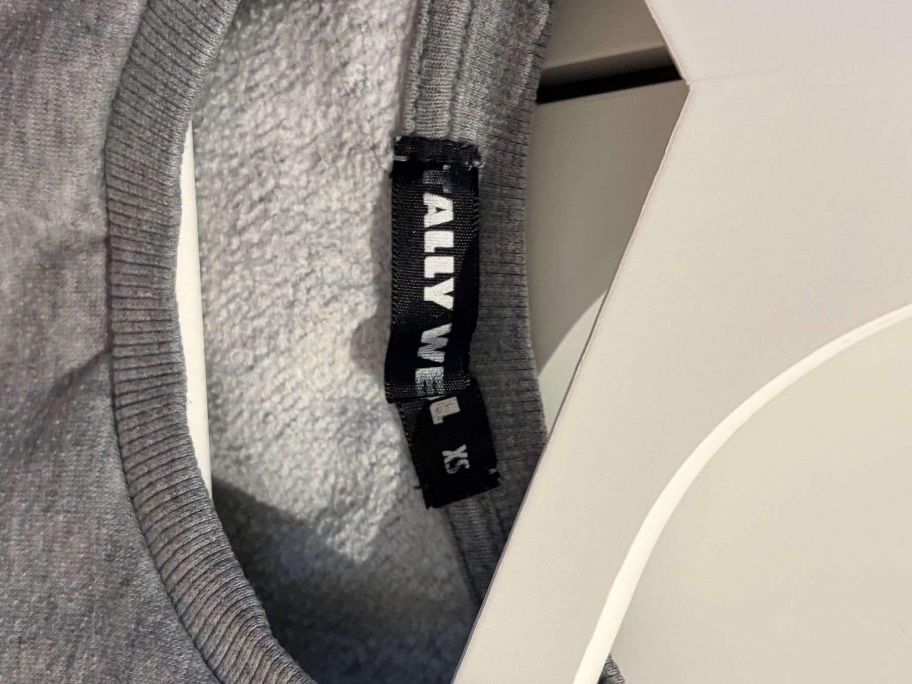Pulls & Sweat-shirts: Pullover – D'occasion à Wangen b. Olten par oli_f9b8 1