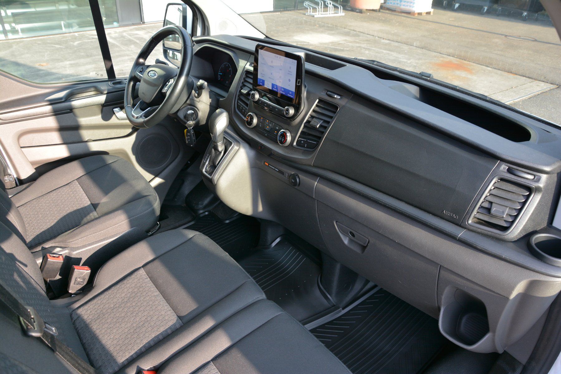 Ford Veicoli commerciali: FORD Transit Custom Van 300 L2H1 Trend A – Usato da Oberkulm venduto da Curiger-Automobile 8