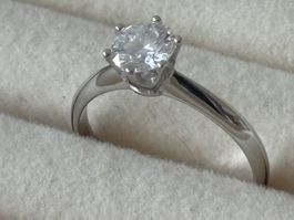 🌹Luxus Elegante Gr.17/7Ring Solitär Zirkonia Farbe : Silber