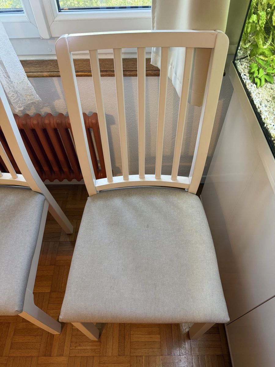 Ikea Stühle: 4 Stühle weiss/grau mit Polster Sitzfläche – Gebraucht aus Luzern von Grawp 1