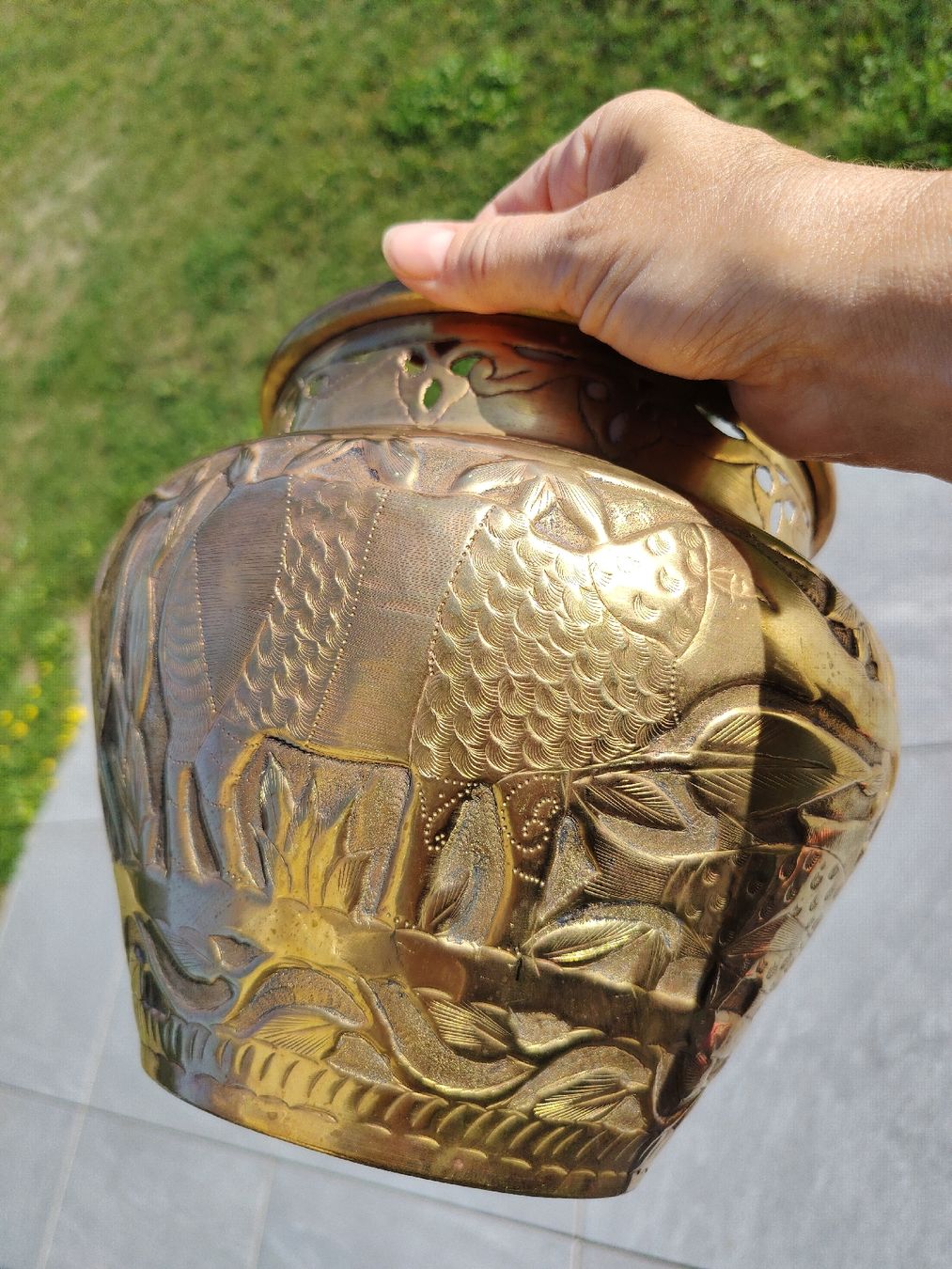 Vasi per fiori: Cache-pot vintage laiton gravé ciselé décor oiseaux fleurs  – Usato da Le Locle venduto da Oldthingslover 2